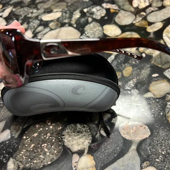 Costa ladies Isabela sunglasses - Picture 4 of 5